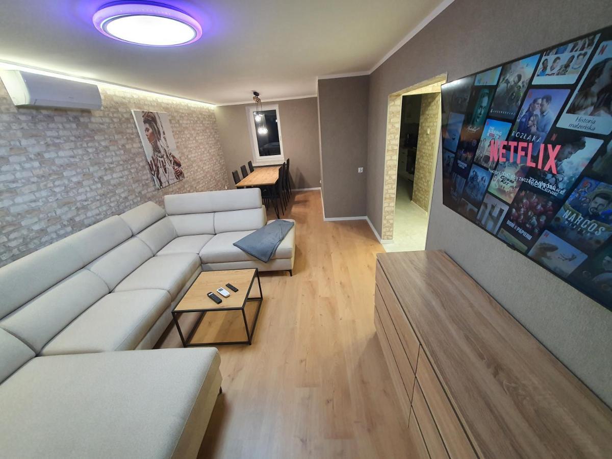 Jdk Apartamenty Legionow 74M2 8-Osobowy Kalisz  Exterior photo